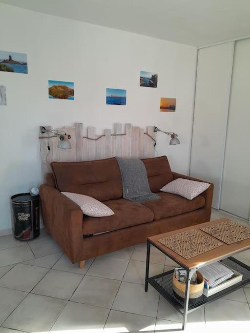 Charmant Studio Lumineux Avec Parking Prive Saint-Raphaël 외부 사진